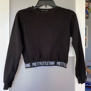 Black long sleeve crop top
